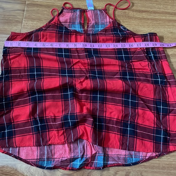 💟Plaid tank top💟 size XL RED AND BLACK - Picture 5 of 7